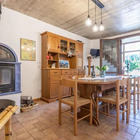 Casa Tramonti By Interhome * Pintura di Bolognola